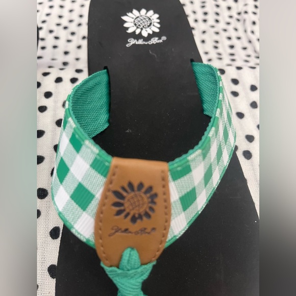 Yellow Box Green & White Plaid Fromy Flip-Flops Size 11 - Picture 5 of 7